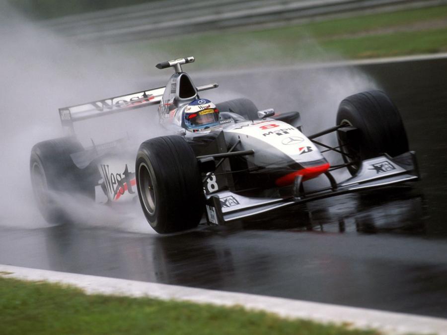  McLaren Mercedes-Benz MP4-13 1998 года  (фото 12 из 17)